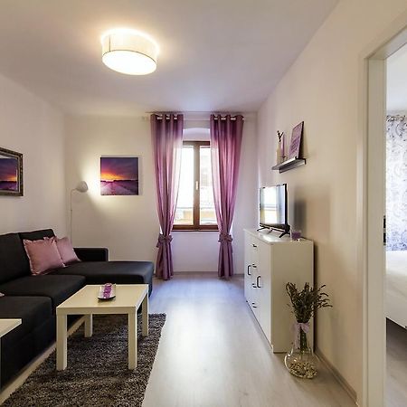 Center Apartment Lori Pula Zewnętrze zdjęcie