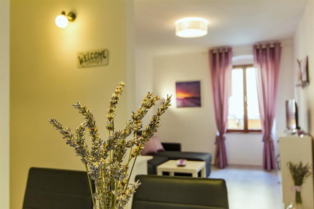 Center Apartment Lori Pula Zewnętrze zdjęcie