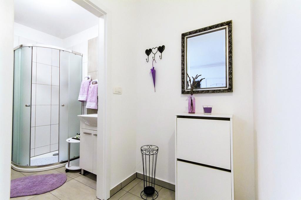 Center Apartment Lori Pula Zewnętrze zdjęcie