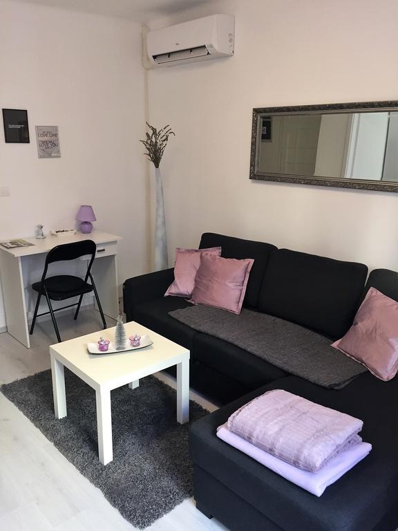 Center Apartment Lori Pula Zewnętrze zdjęcie